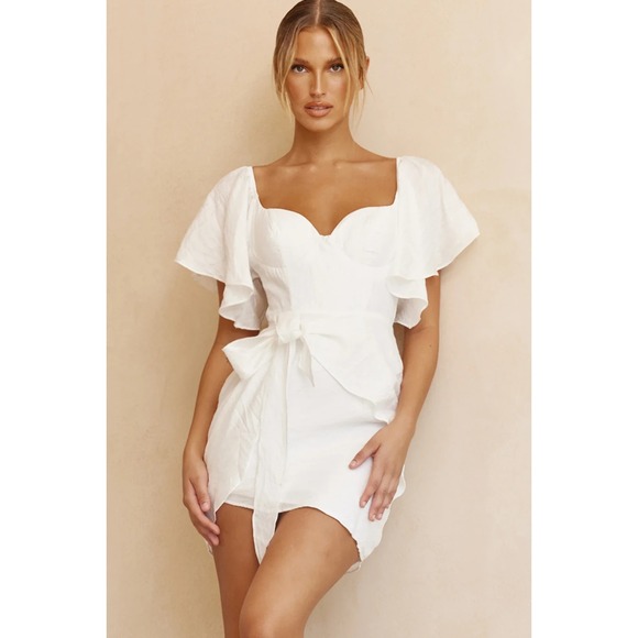 Selfie Leslie Dresses & Skirts - Selfie Leslie Aphrodite Molded Bust Angel Sleeve Wrap Dress White Womens XS NWT!